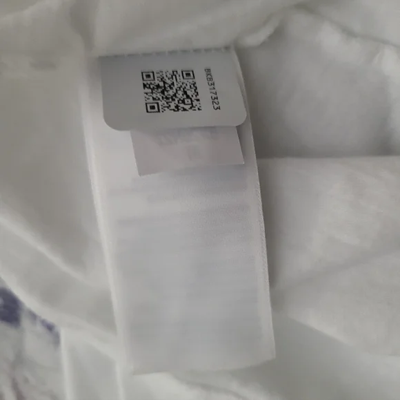 The North Face Sleeve Hit Graphic Tee - Picture 6 of 7